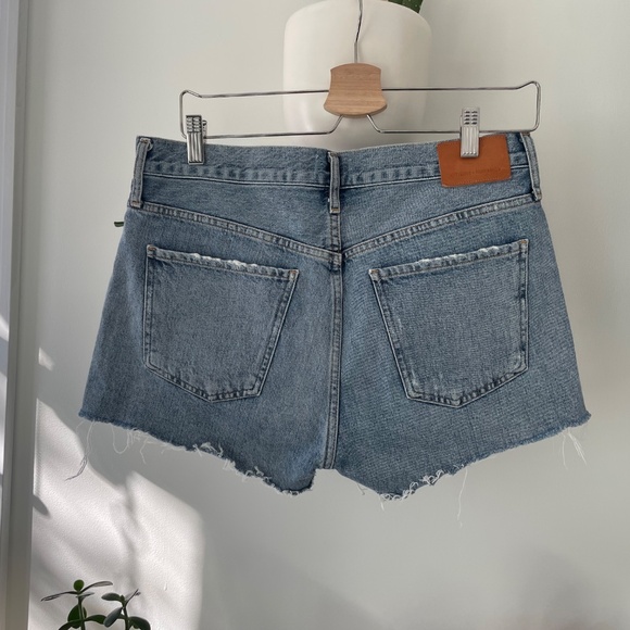 Citizens of Humanity Annabelle Cut Off Short - Picture 3 of 4